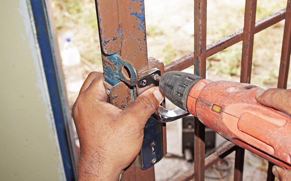 serrurier ouverture de porte service Livry-Gargan