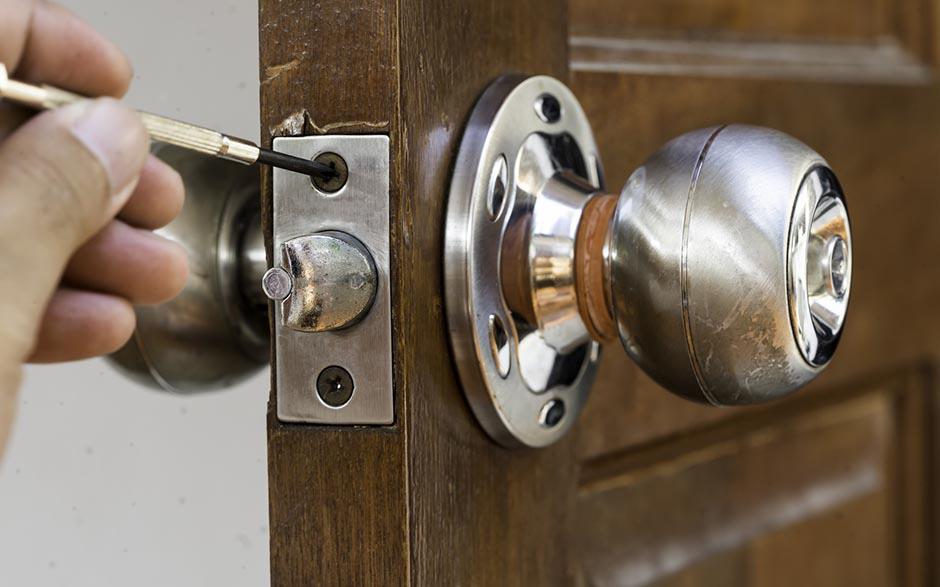 serrurier ouverture de porte service Livry-Gargan